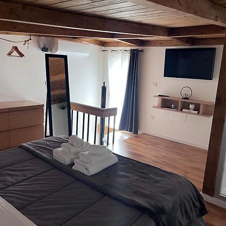 Davis Home Бриндизи Экстерьер фото